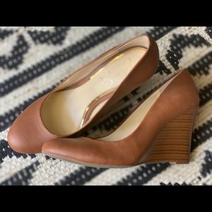 Jessica Simpson Sampson Wedge Pump, Size 8